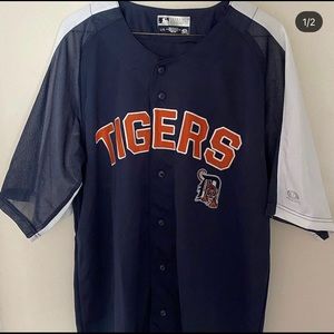 Detroit Tigers true fan team jersey.